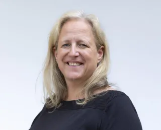 Emma Revie